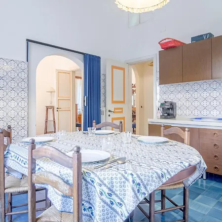 3 Bedroom Pet Friendly In
